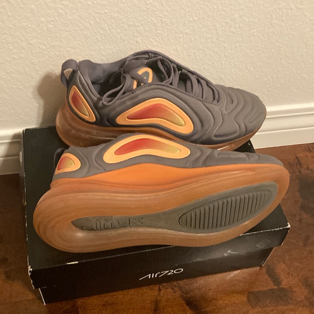 Nike Airmax 720 . Selling as is . Lightly worn.